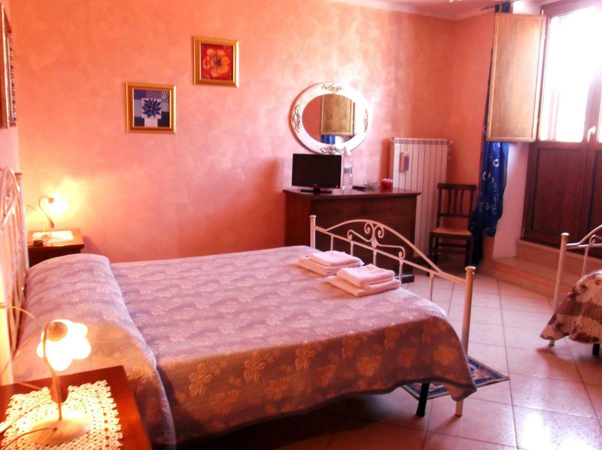 Dolcedorme Bed And Breakfast Терранова-ди-Поллино Экстерьер фото