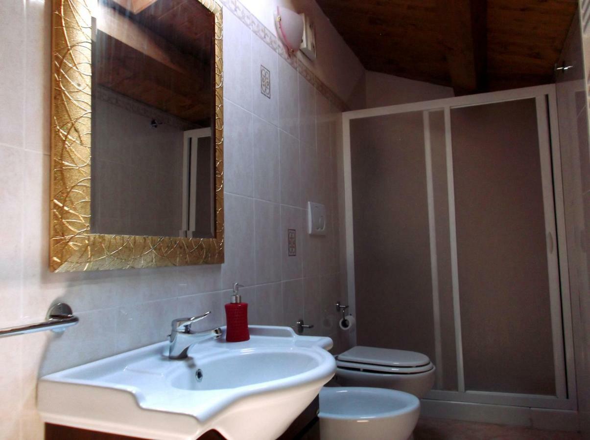 Dolcedorme Bed And Breakfast Терранова-ди-Поллино Экстерьер фото